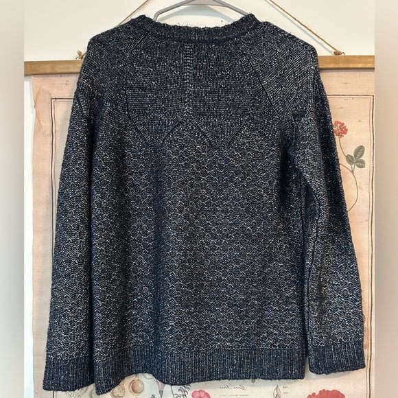 Talbots Metallic Knit Fuzzy Long Sleeve Navy Silver Sweaterer Crew Neck Medium - Picture 4 of 10